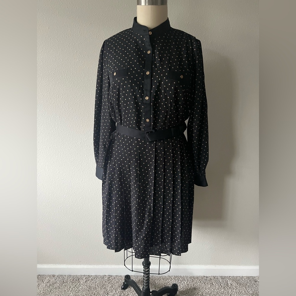 Ann Taylor Black and White Polka Dot Long Sleeve Dress - Picture 5 of 14